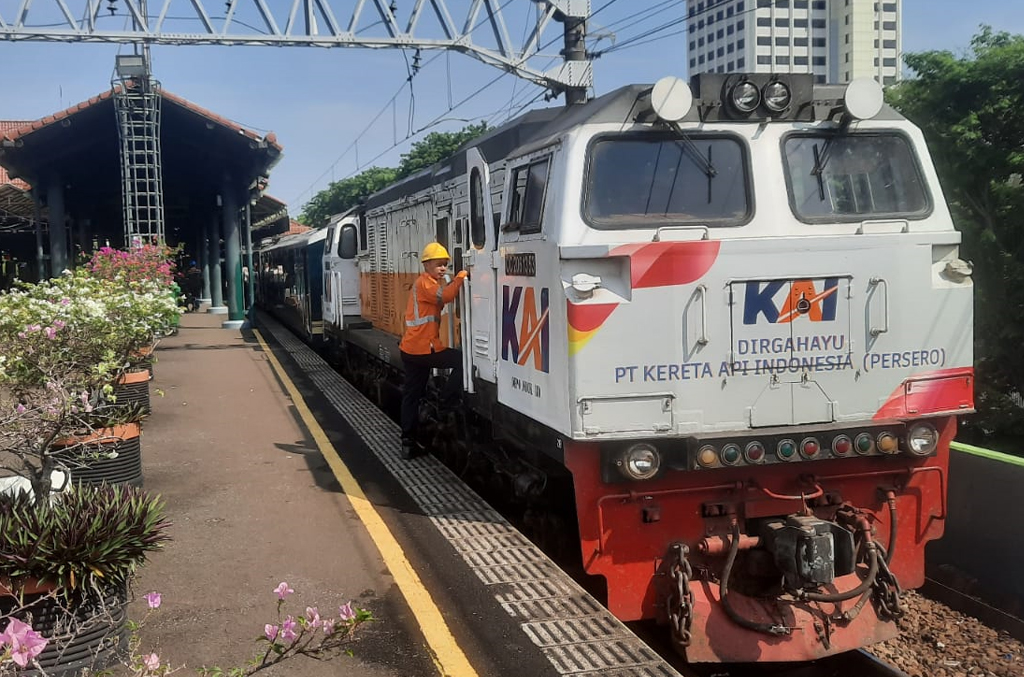 Peringkat Kereta Api Indonesia (KAI) dan Obligasinya Ditegaskan idAAA Prospek Stabil
