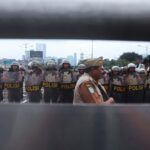 Demo Kepala Desa yang tergabung dalam Asosiasi Pemerintah Desa Seluruh Indonesia (APDESI) di Jakarta, Rabu, 31 Januari 2024, menuntut pengesahan revisi UU Nomor 6 Tahun 2014, mengenai kelembagaan Desa/Desa Adat. | Foto: Media Asuransi/Arief Wahyudi