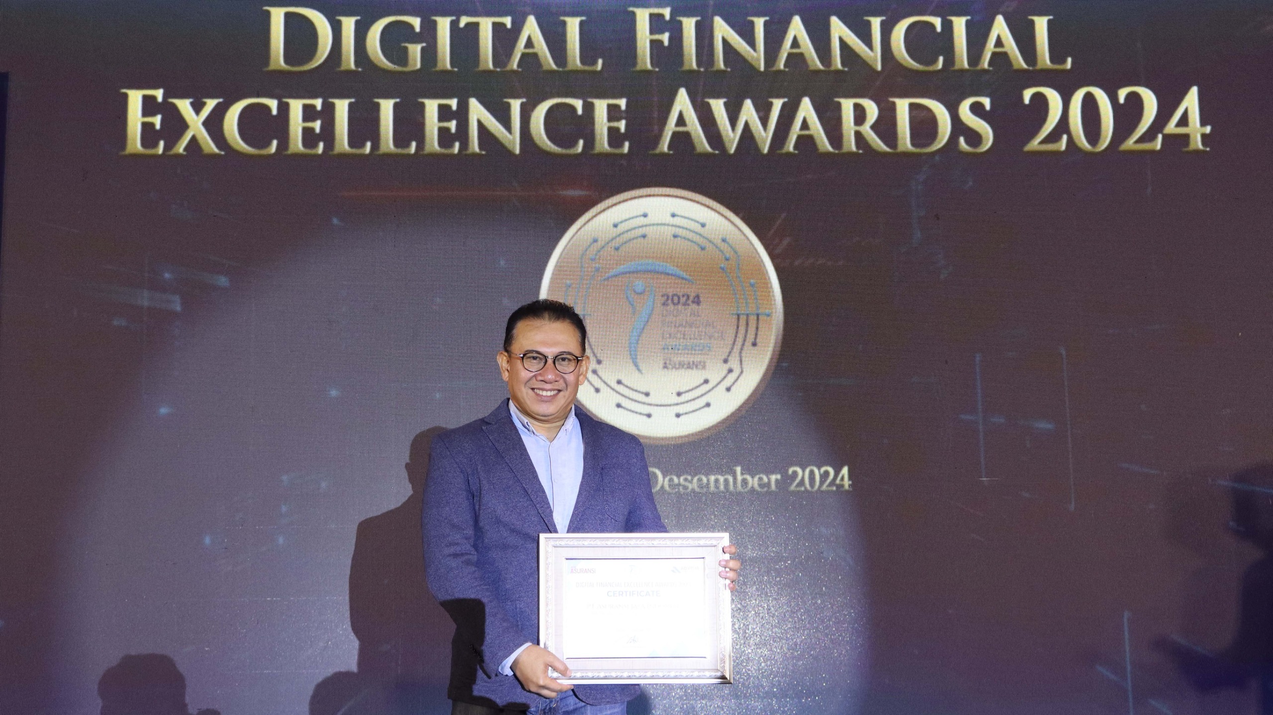 Asuransi Jasindo Raih Digital Financial Excellence Award 2024