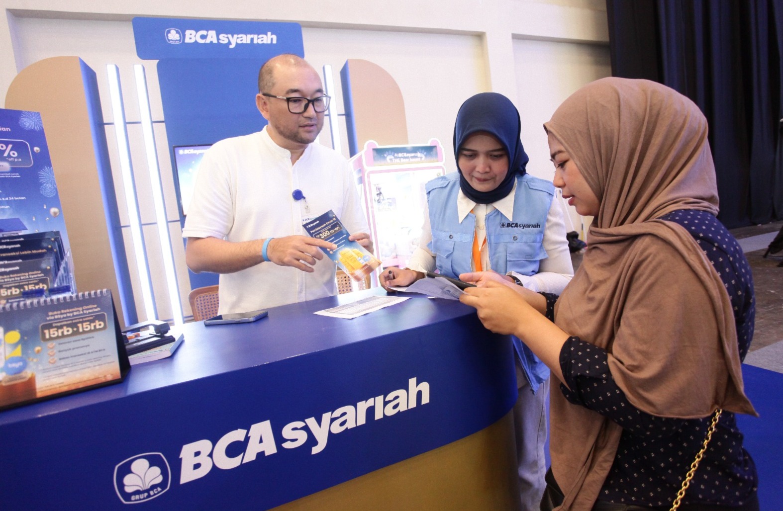 BCA Syariah Tawarkan KKB iB untuk Mobil Listrik di BCA Expoversary 2025