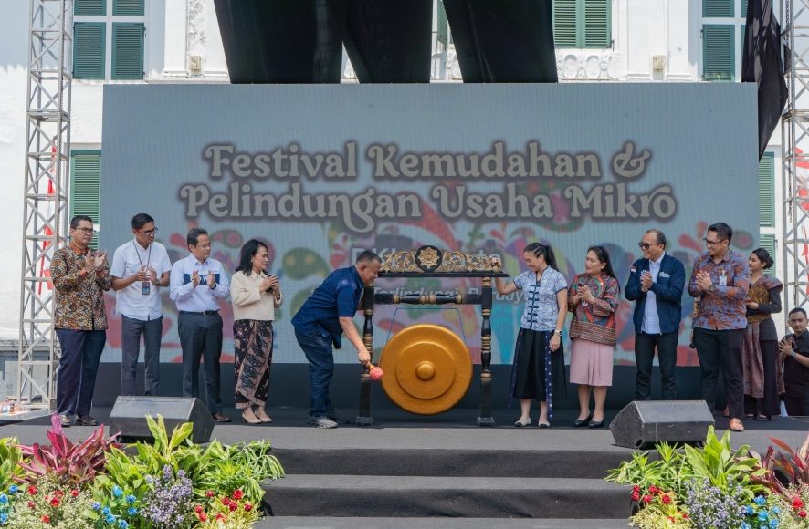 Bank Jakarta Dukung Pemberdayaan UMKM di Festival Kemudahan dan Perlindungan UMKM 2025