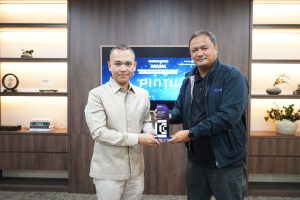 PINTU Raih Penghargaan Arjuna dari CFX atas Komitmen pada Literasi dan Edukasi Crypto