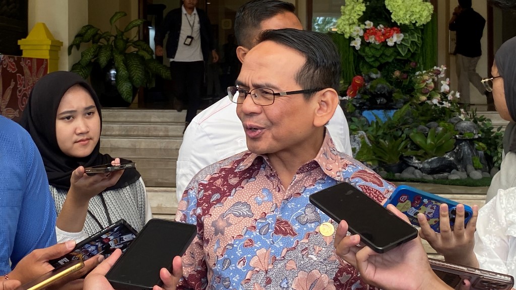 Data Keyakinan Konsumen BI Turun, OJK Bilang Gini Dampaknya ke Industri Pergadaian