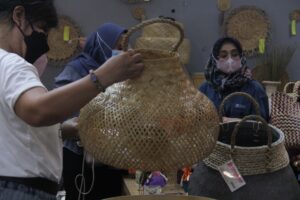 UKM Singapura Hadapi Tekanan Laba dan Risiko Siber di Tengah Gejolak Geopolitik
