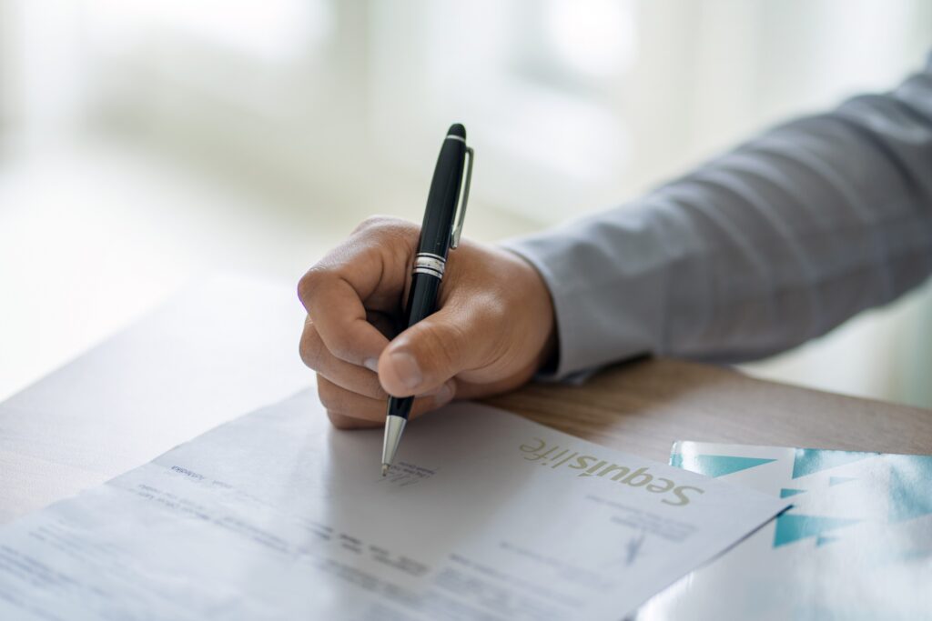 Mengapa Polis Asuransi Perlu Dievaluasi Secara Rutin?