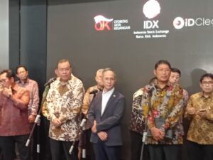 OJK Akan Perkuat Transparansi Perusahaan Publik