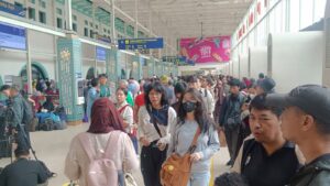 Terimbas Banjir Puluhan Jadwal Perjalanan KAI di Batalkan