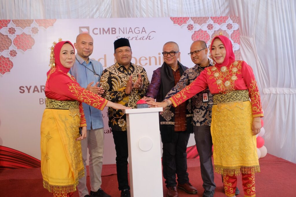CIMB Niaga Syariah Resmikan Digital Branch Bireuen-Aceh