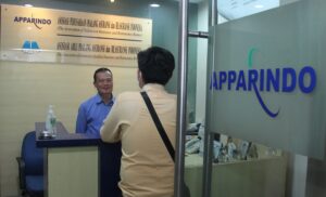 OJK Gunakan Three Lines Model untuk Awasi Industri Pialang