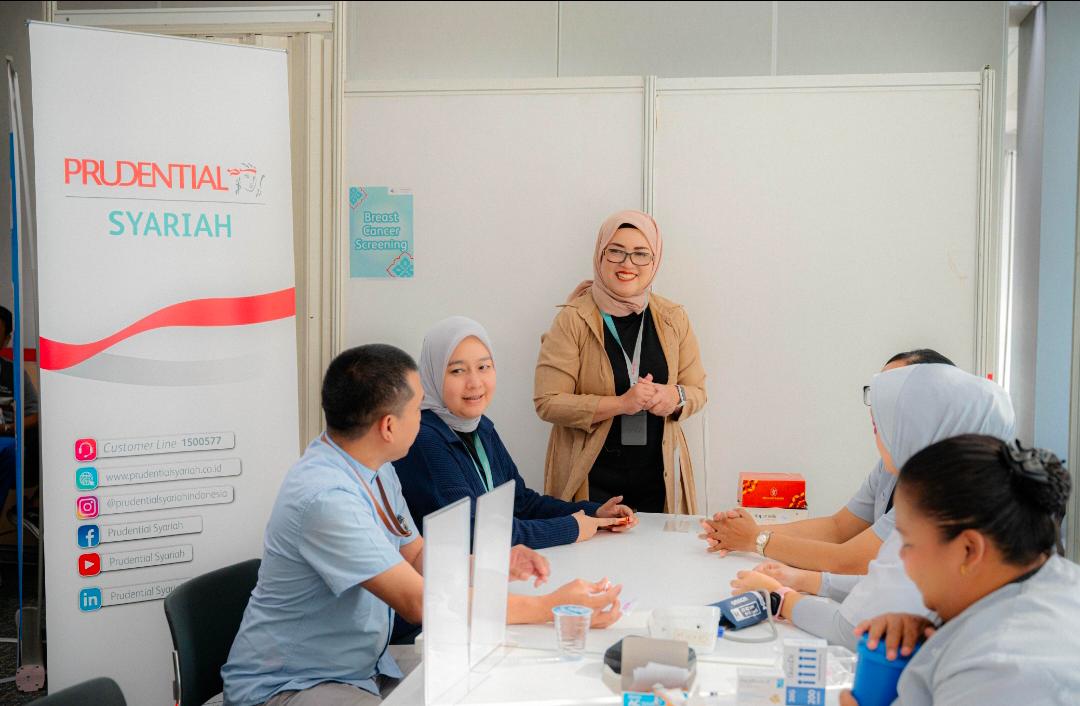Prudential Syariah Gelar Donor Darah, Mini MCU, dan Breast Cancer Screening