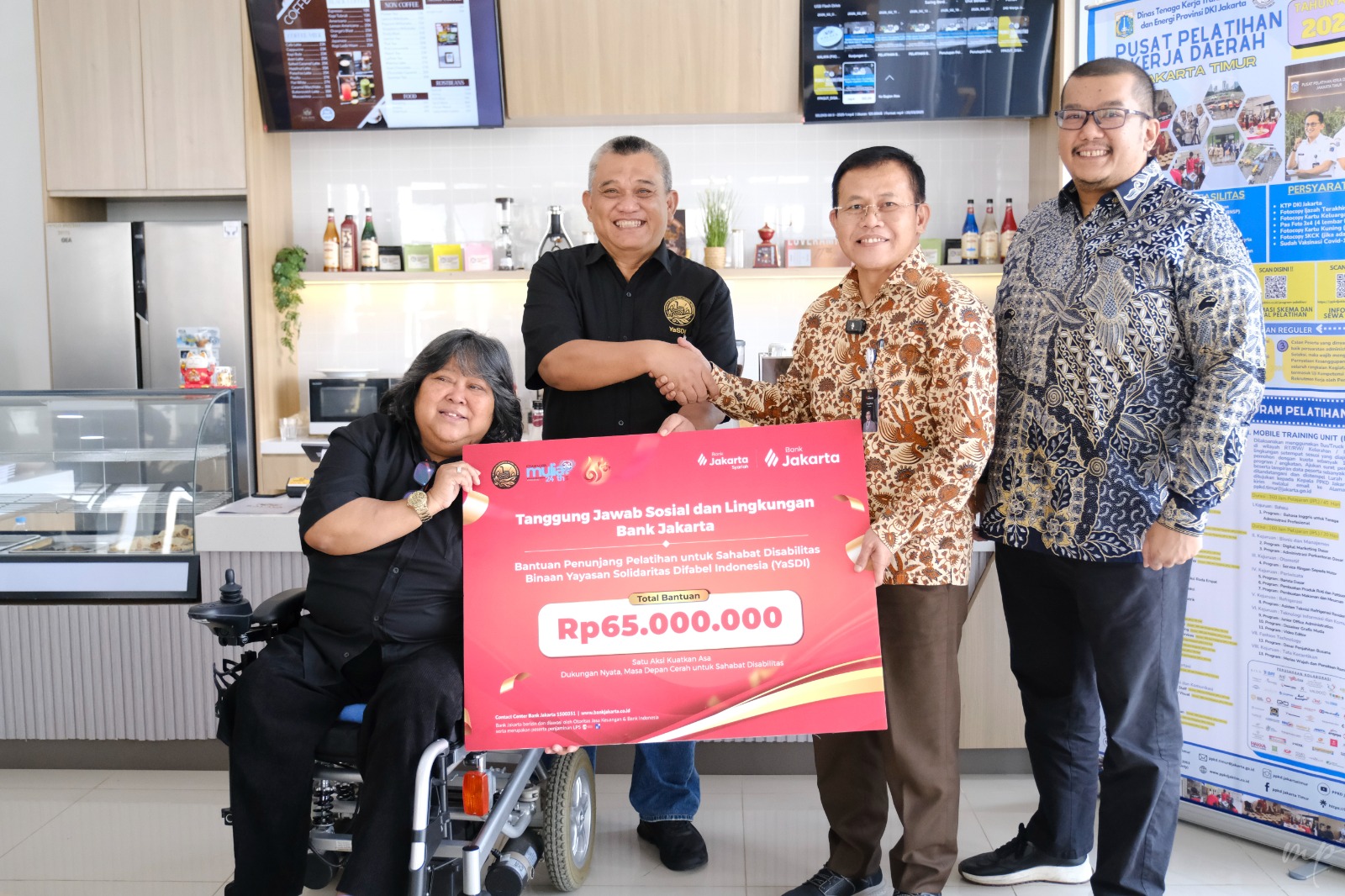 Bank Jakarta Salurkan Bantuan untuk Sahabat Disabilitas Binaan YaSDI