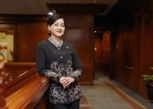 Friderica Widyasari Dewi, Perempuan Pertama Memimpin Lembaga Superbody