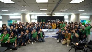 DPLK Manulife Indonesia Bekali Mahasiswa STMA Trisakti Melalui Program Literasi