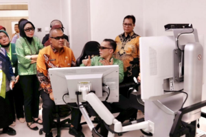 BMHS Hadirkan Sistem Bedah Robotik Pertama di Sumatra Barat