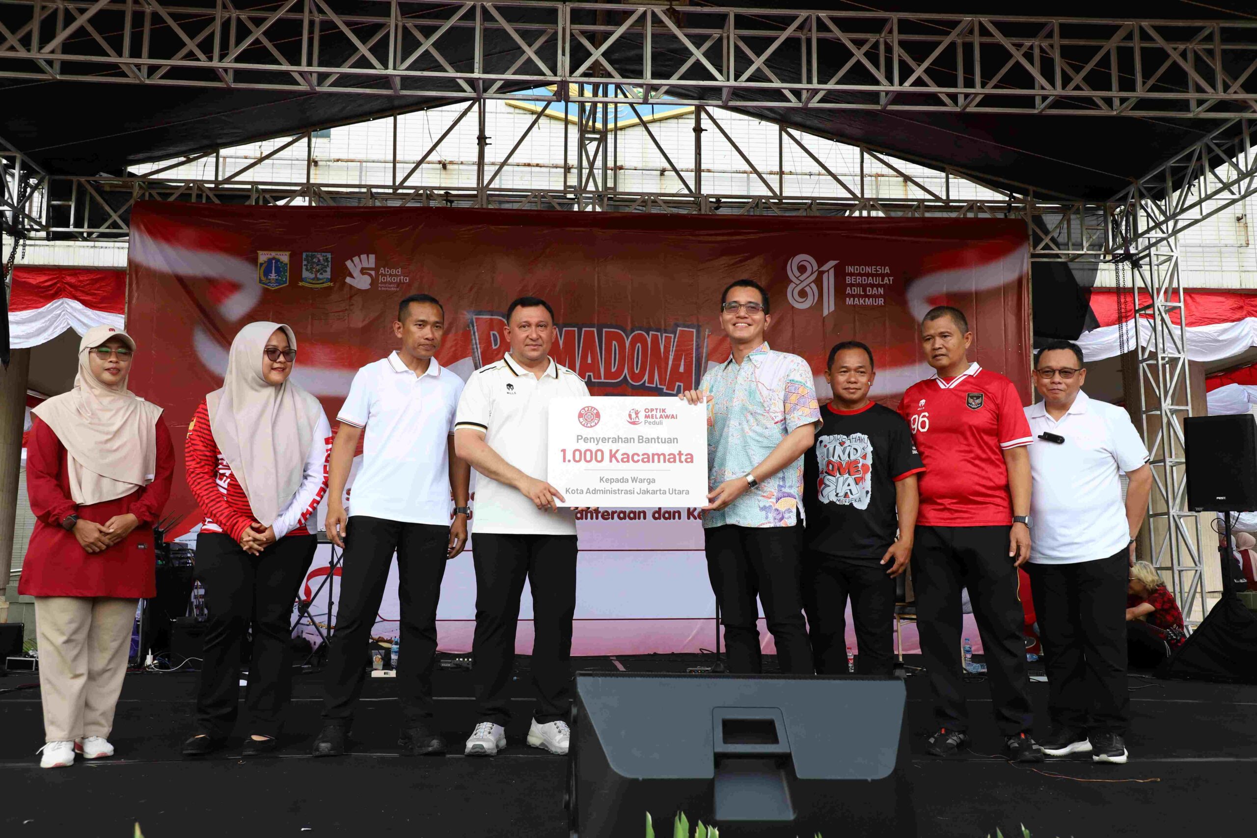 Optik Melawai Donasikan 1.000 Kacamata untuk Warga Jakarta Utara
