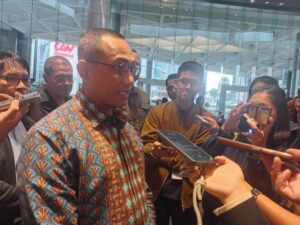 OJK Denda Tiga Emiten Konglomerat Senilai Rp2,1 Triliun