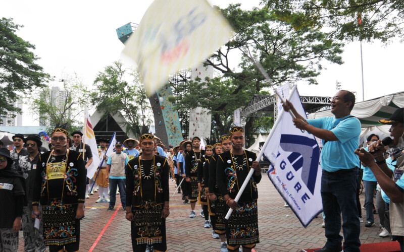 Bertempat di lapangan parkir Pasar Festival, Jakarta, pada Minggu, 2 Oktober 2022, Asosiasi Asuransi Umum Indonesia (AAUI) mengadakan lomba gerak jalan, yang merupakan puncak acara dari berbagai kegiatan lomba AAUI Cup 2022. Lomba gerak jalan dibuka langsung oleh Ketua Umum AAUI, Hastanto Sri Margi Widodo .
