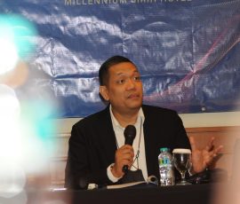 Bapak Yulius Bhayangkara, Ketua Umum APPARINDO (Asosiasi Pialang Asuransi dan Reasuransi Indonesia) terpilih sebagai Ketua Umum DAI periode 2024-2027 dalam Rapat Anggota DAI yang berlangsung di Jakarta, Selasa, 30 April 2024. | Foto: Media Asuransi/Arief Wahyudi